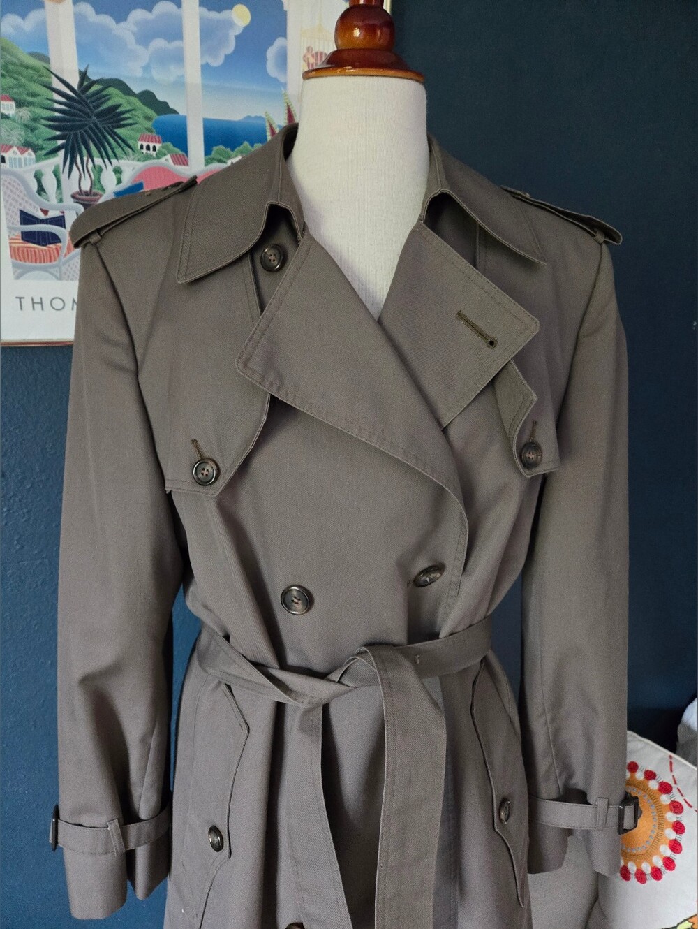 Christian DIOR Classic Double-Breasted Trench Coat in Olive Dize M